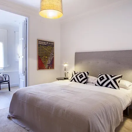 Ola Living Broto Apartment *