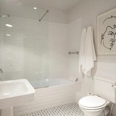 Ola Living Broto Apartment