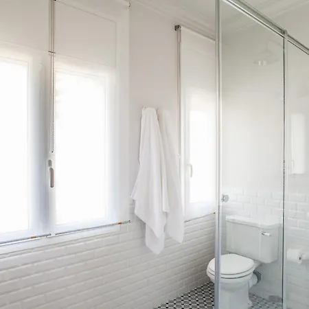 Ola Living Broto Apartment